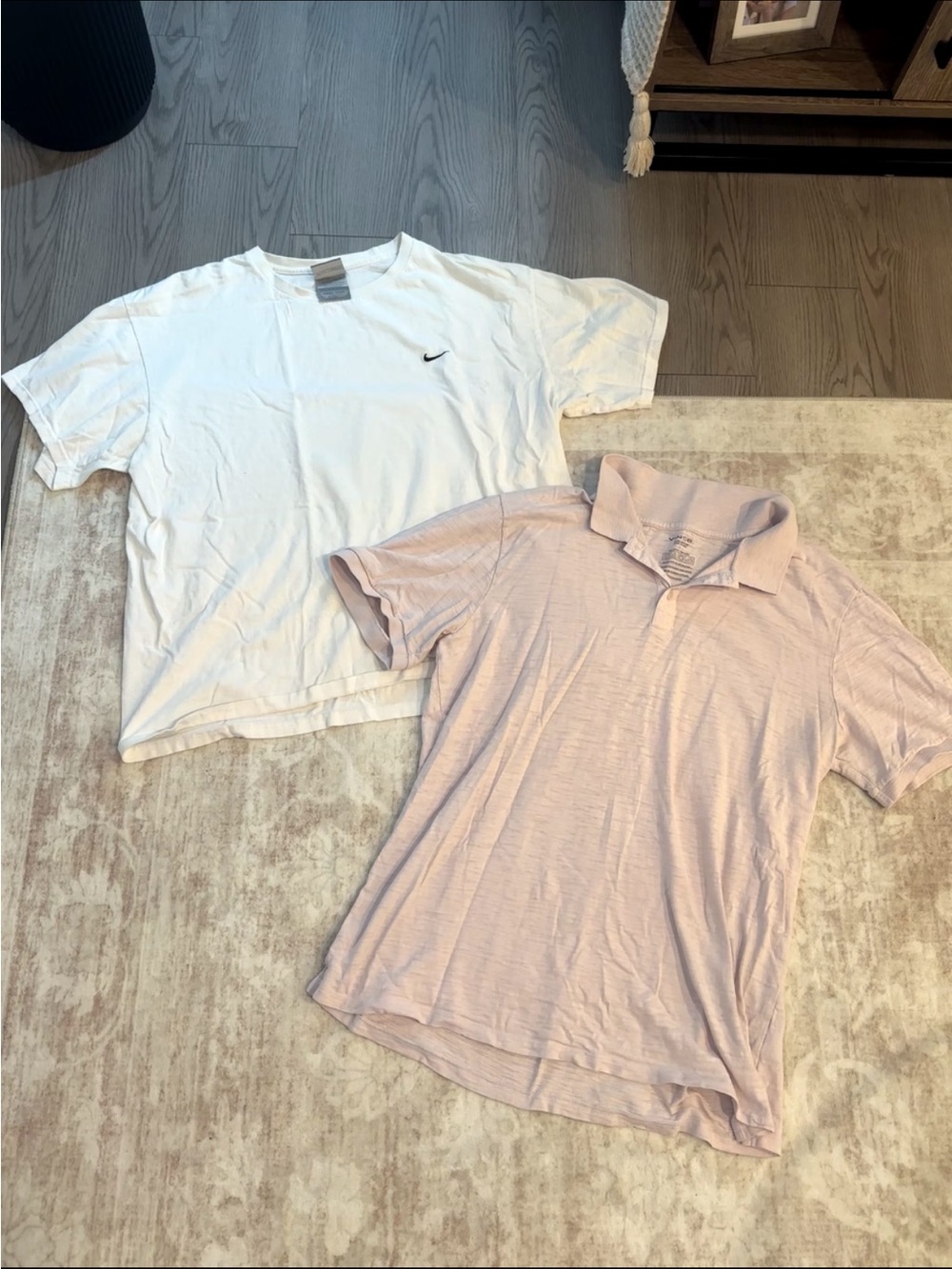 Mens Large Tee Bundle : Nike & Vince